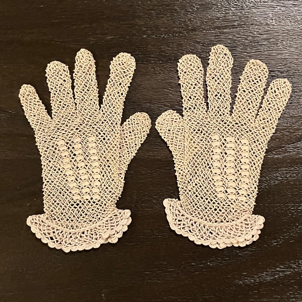 Vintage Crochet Gloves